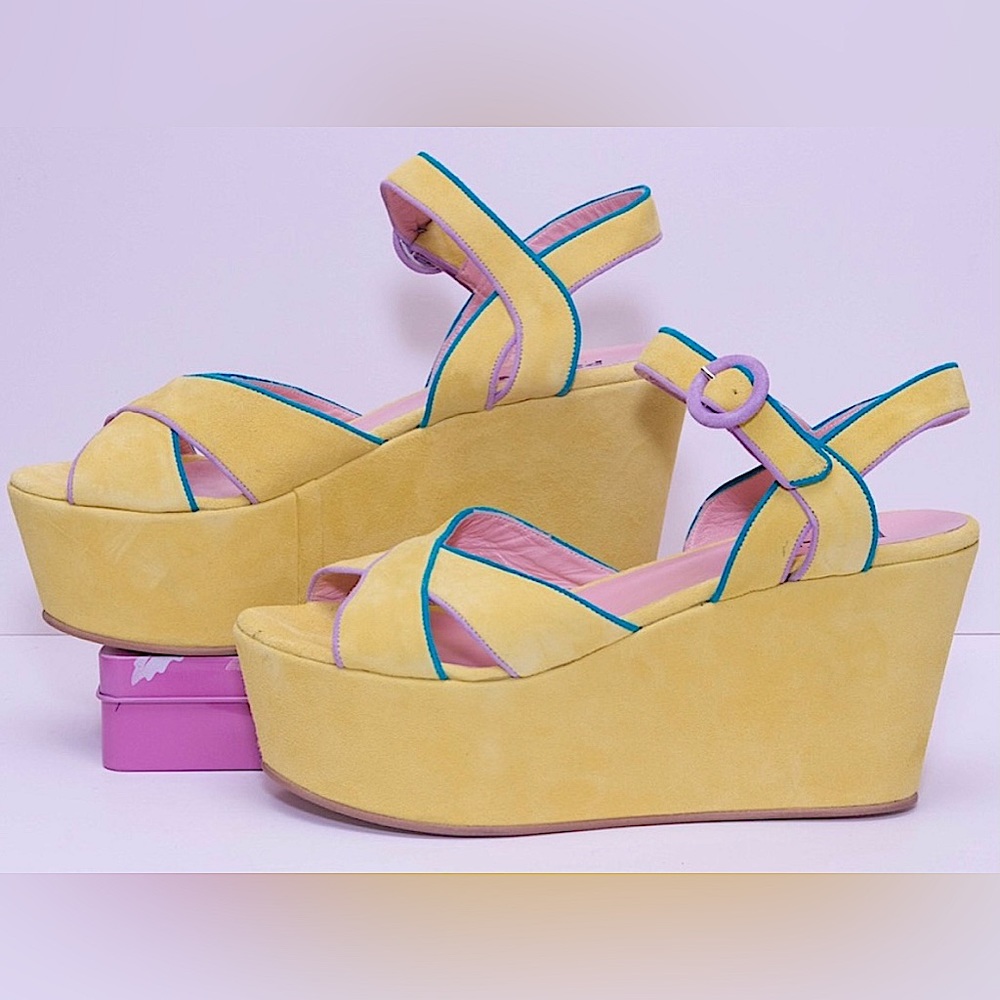Platform Wedges Suede Soft Yellow. Pollini. Size 10